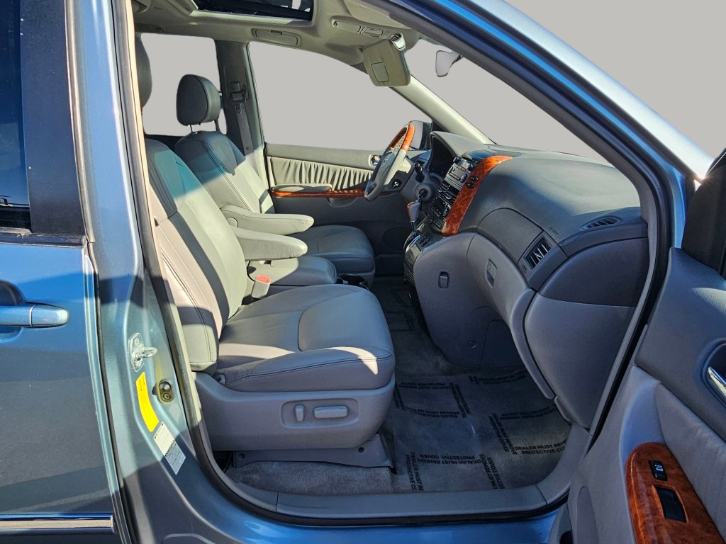 Used 2007 Toyota Sienna XLE Limited AWD/4WD image 24