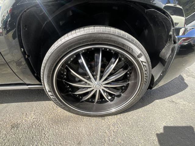 Used 2014 Cadillac Escalade Premium image 22