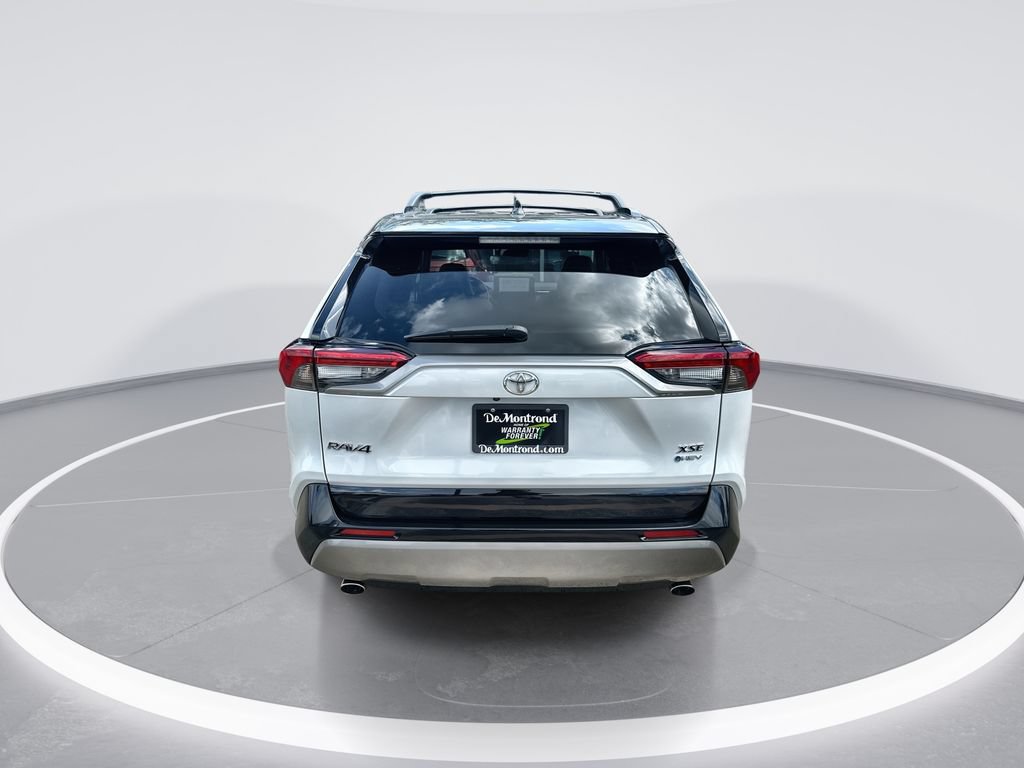 Used 2025 Toyota RAV4 XSE AWD/4WD image 7