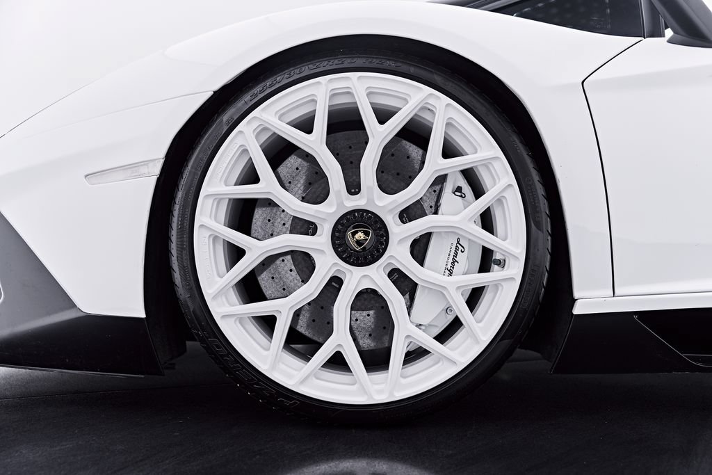 Used 2016 Lamborghini Aventador LP 750-4 Superveloce AWD/4WD image 3