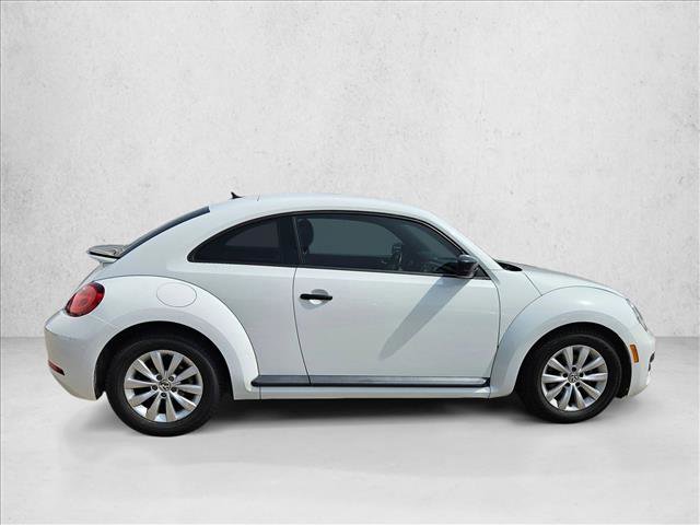 Used 2017 Volkswagen Beetle 1.8T S FWD image 4