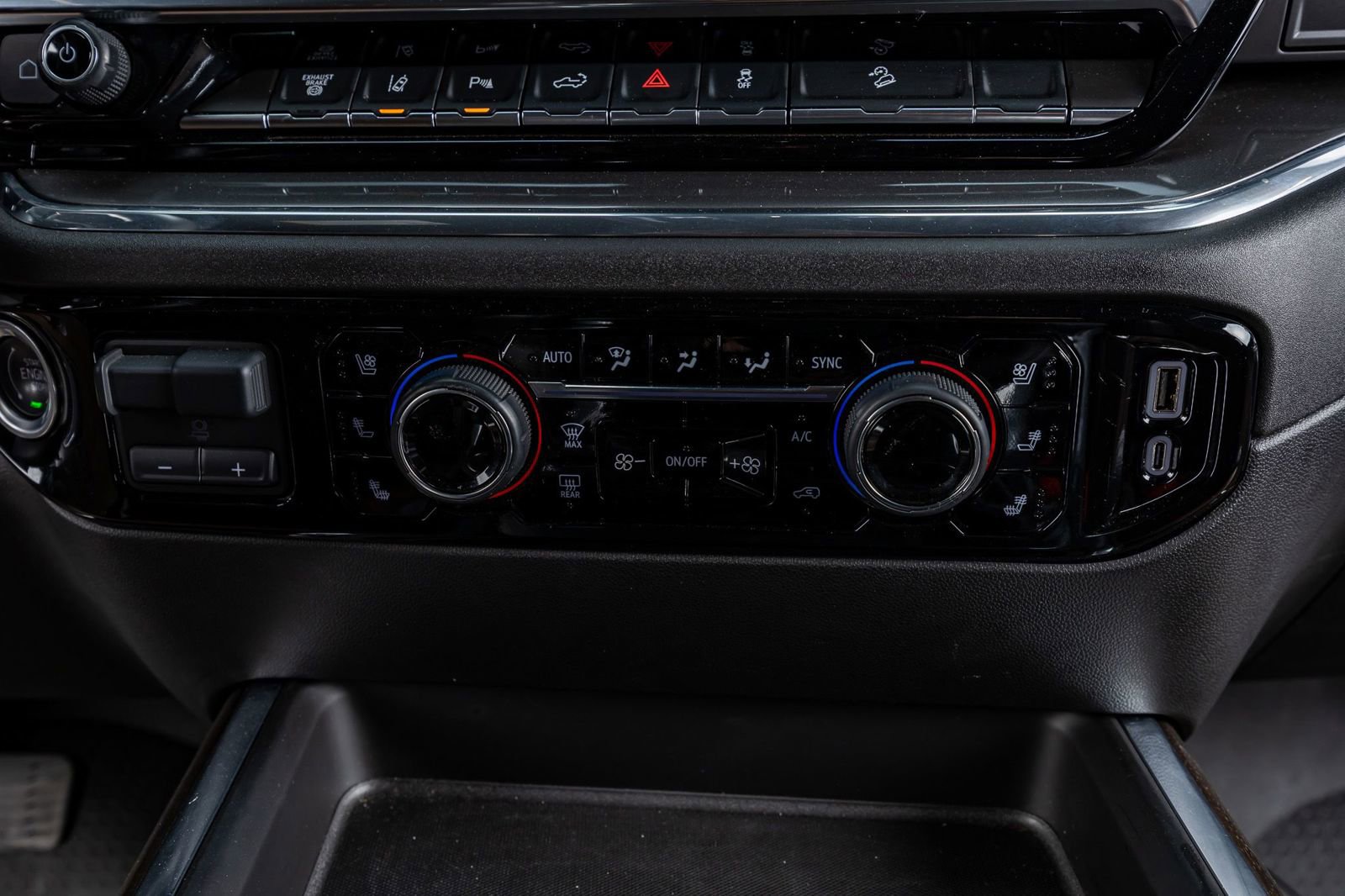 Used 2025 Chevrolet Silverado 2500 High Country w/ High Country Premium Package image 26