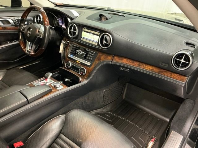 Used 2013 Mercedes-Benz SL 550 image 15
