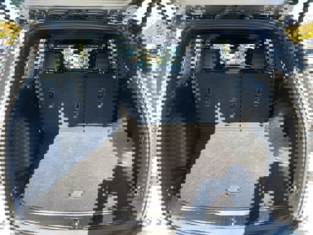 New 2025 Jeep Grand Cherokee Altitude image 14