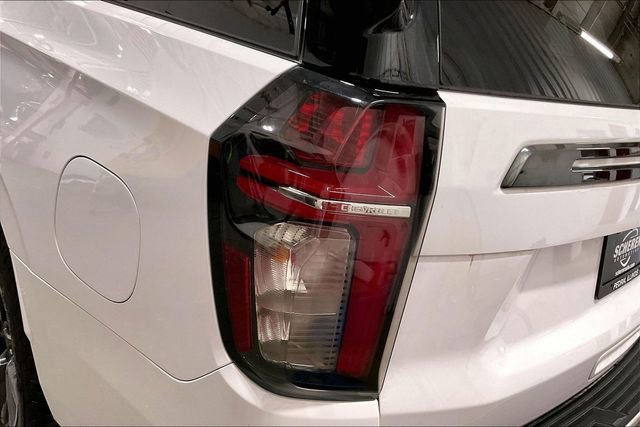 Used 2021 Chevrolet Tahoe Z71 w/ Z71 Off-Road Package AWD/4WD image 16
