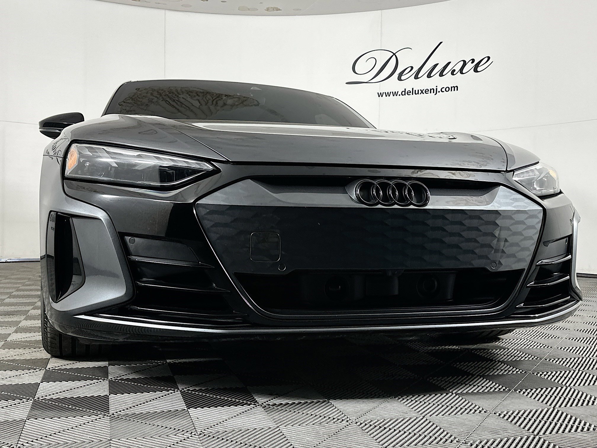 Used 2024 Audi e-tron GT Premium Plus image 31