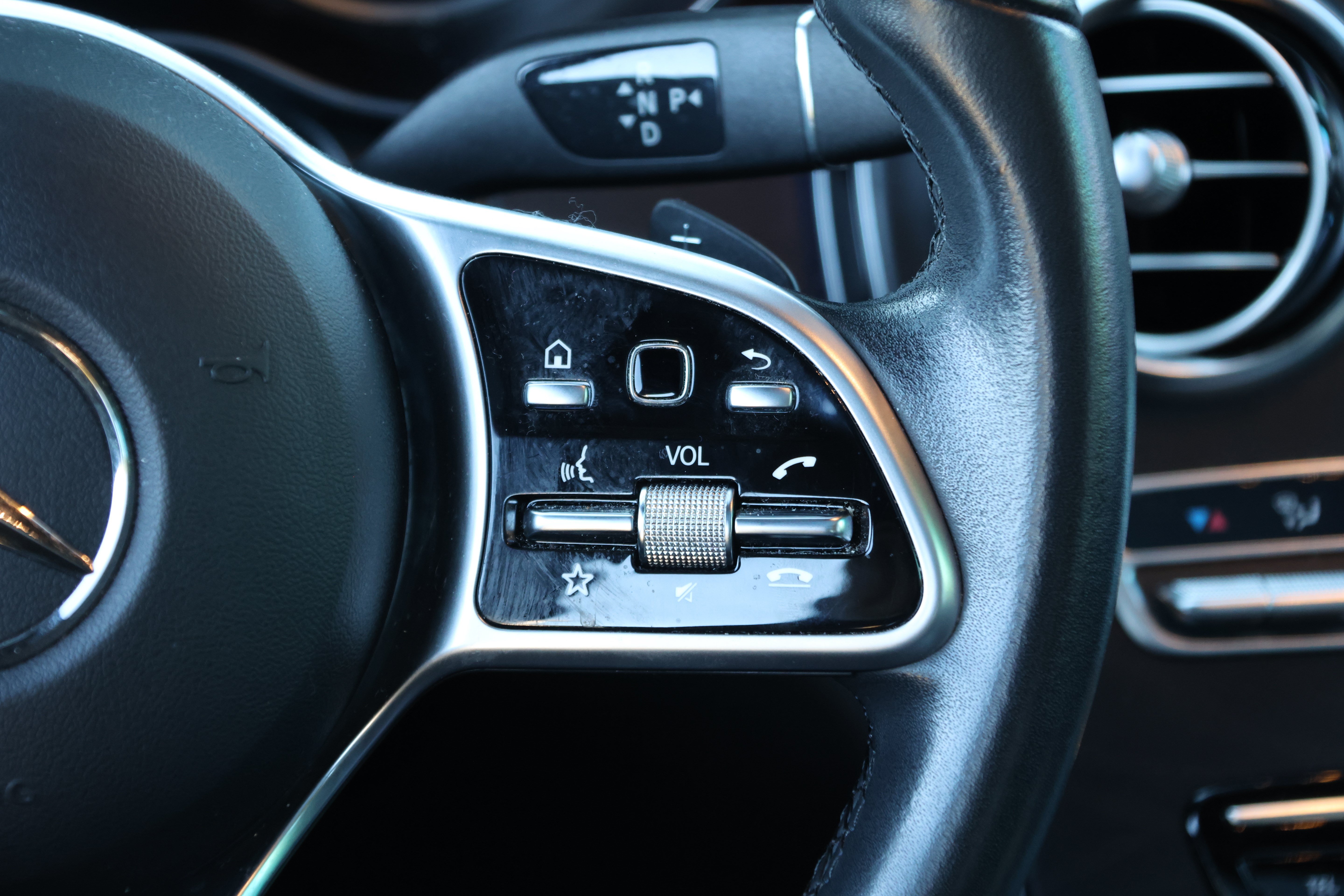Used 2022 Mercedes-Benz GLC 300 image 29