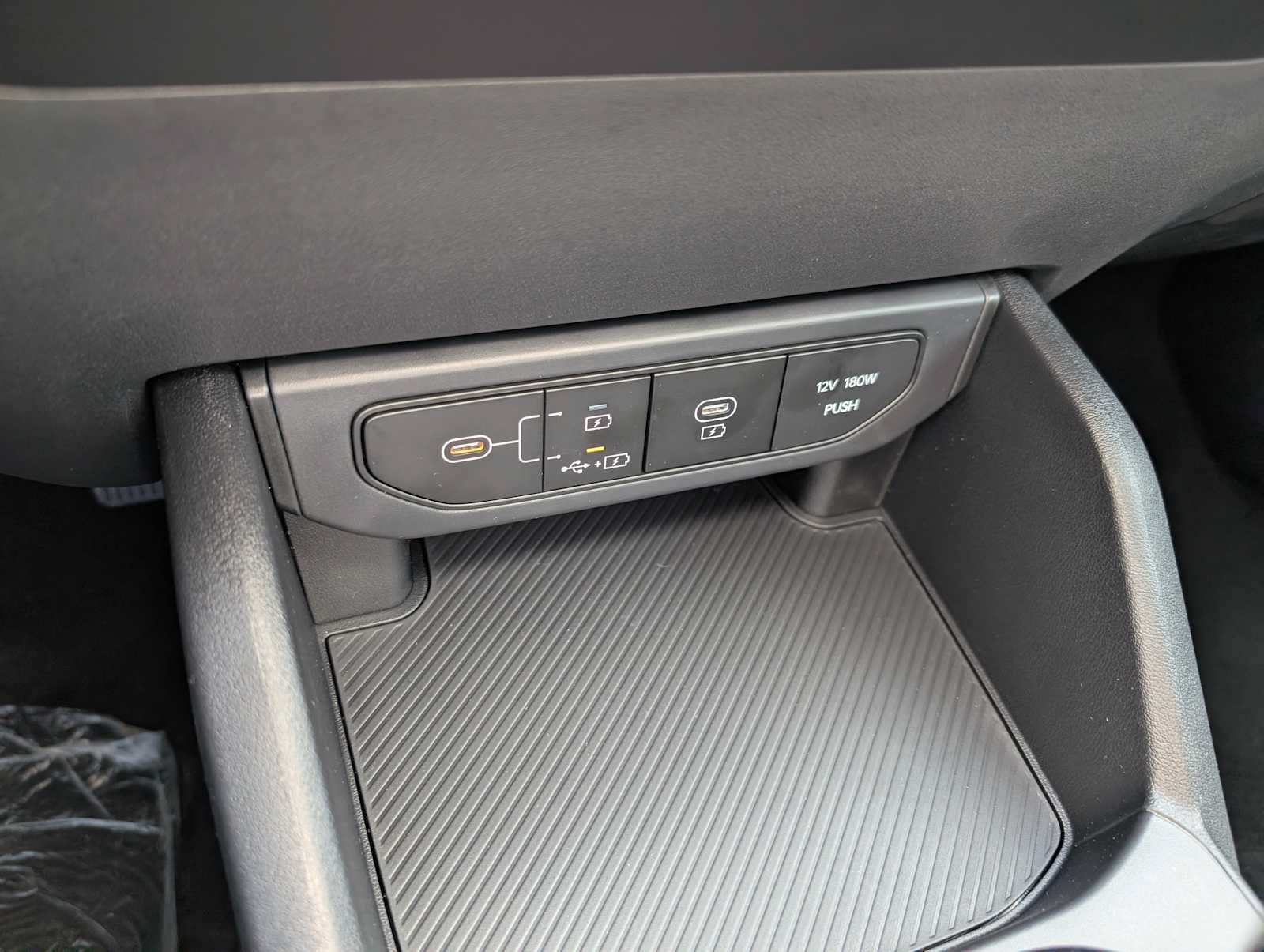 New 2026 Kia K4 FWD image 22