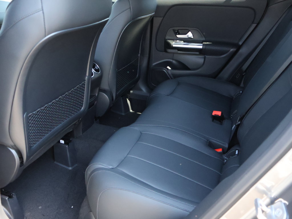 New 2026 Mercedes-Benz GLA 250 4MATIC image 19