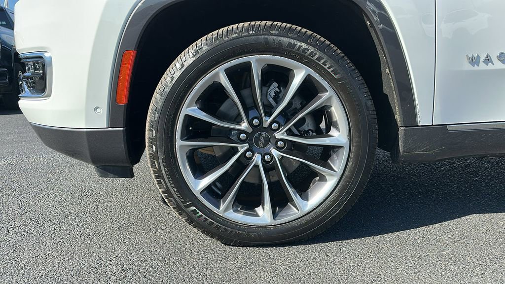 Used 2022 Jeep Wagoneer Series III w/ Premium Group I image 12