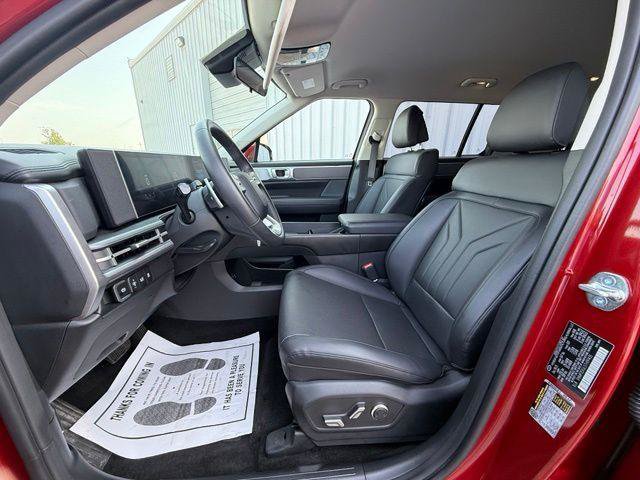 Used 2026 Hyundai Santa Fe SEL AWD/4WD image 6