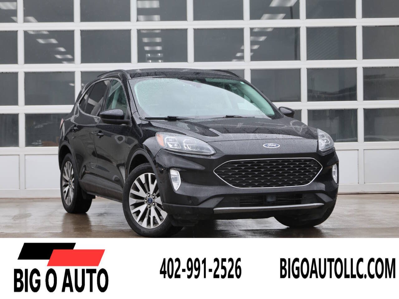 Used 2021 Ford Escape Titanium AWD/4WD image 1