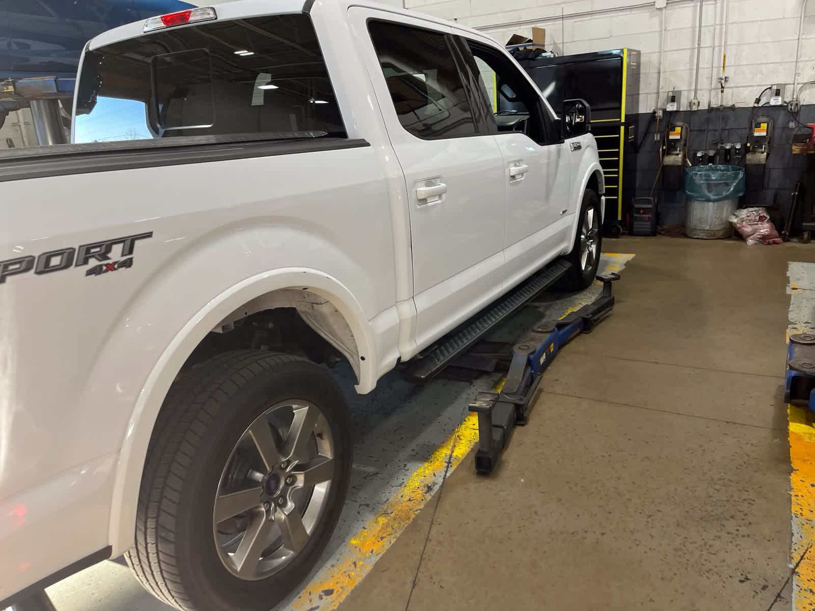 Used 2017 Ford F150 XLT w/ Equipment Group 302A Luxury AWD/4WD image 20