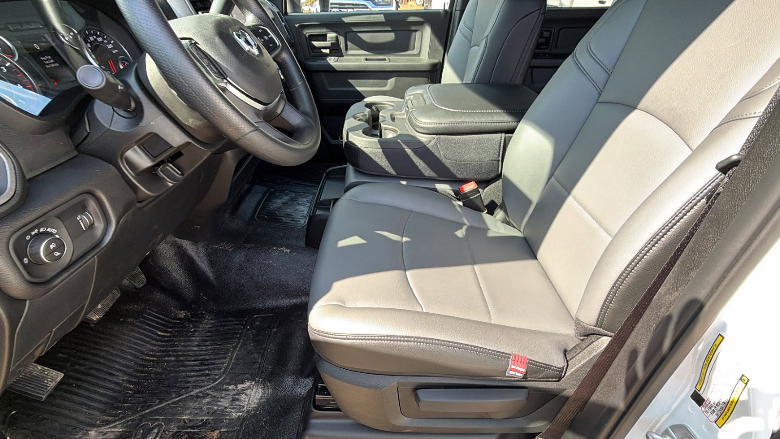 New 2026 RAM 4500 Tradesman w/ Chrome Appearance Group image 17