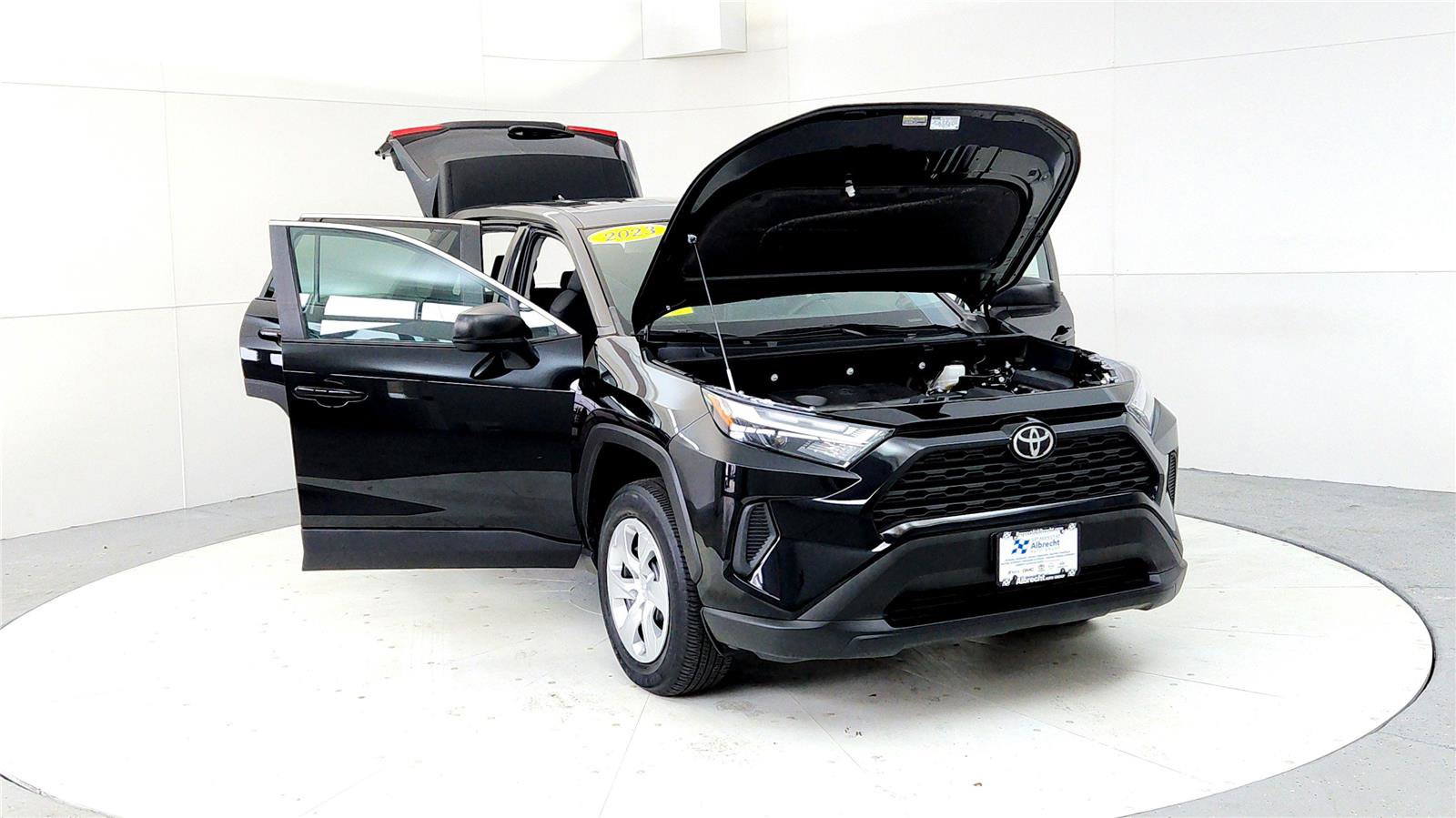 Certified 2023 Toyota RAV4 LE image 9