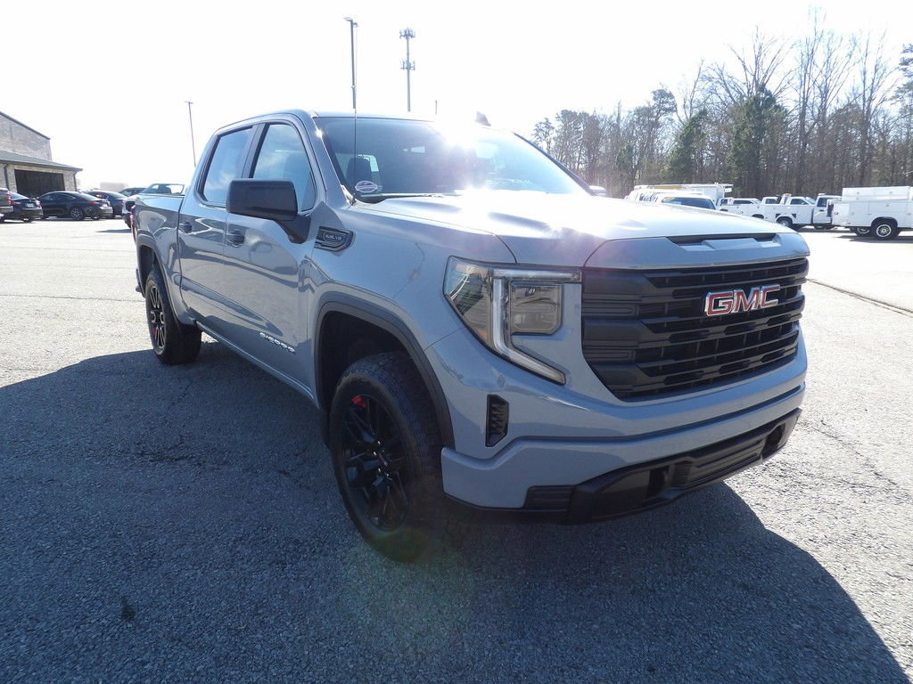 Used 2025 GMC Sierra 1500 Pro w/ Graphite Edition AWD/4WD image 11
