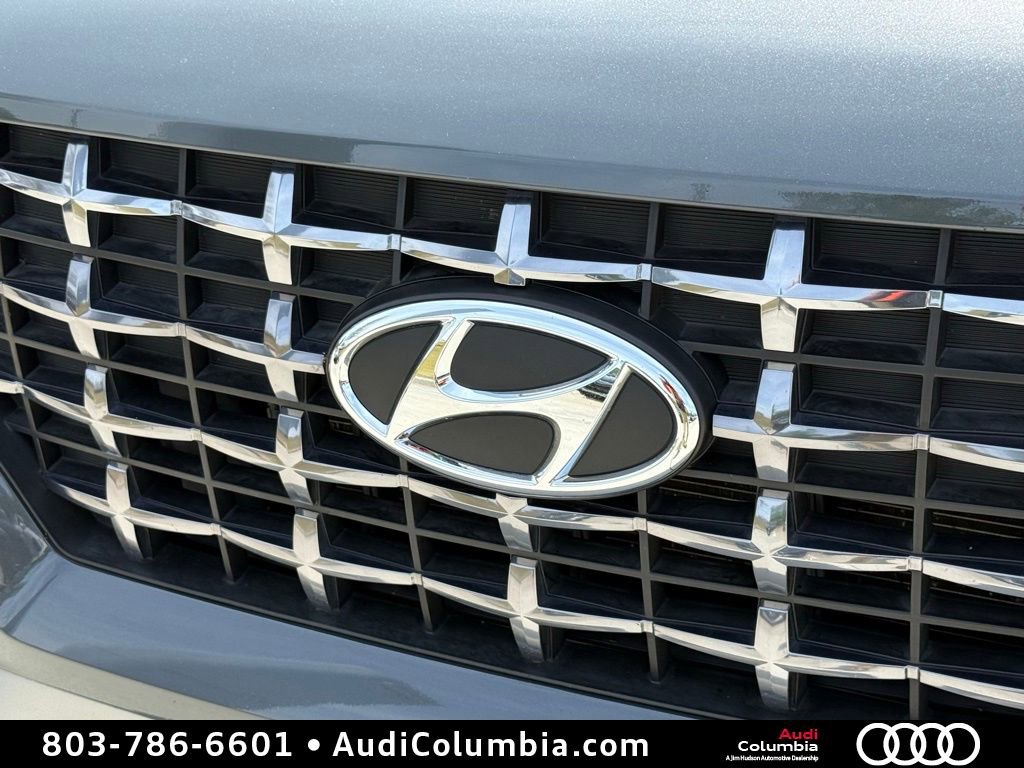 Used 2024 Hyundai Venue Limited image 6