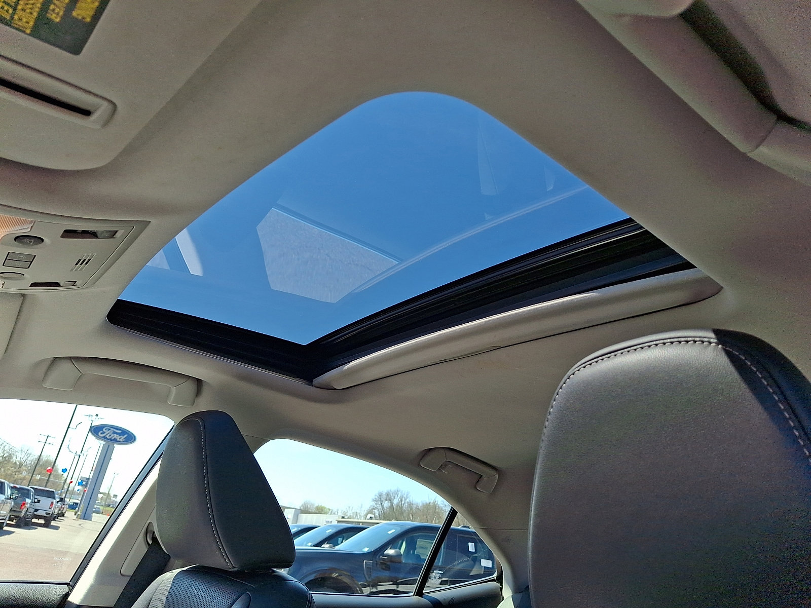 Used 2016 Lexus IS 300 AWD w/ Navigation System Package image 21