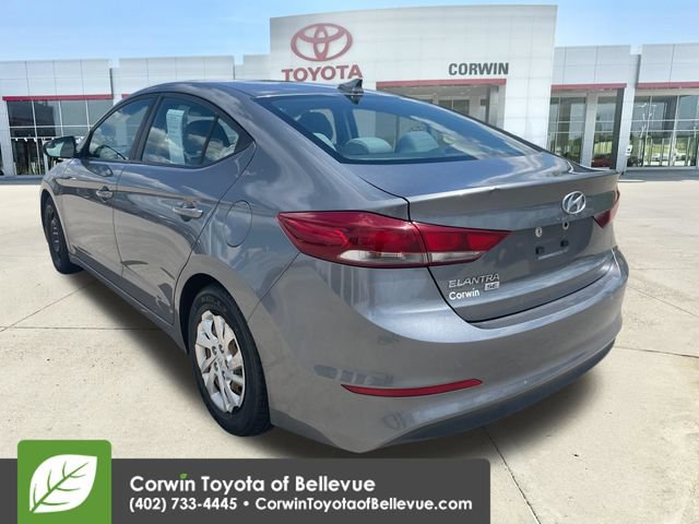 Used 2017 Hyundai Elantra SE FWD image 3