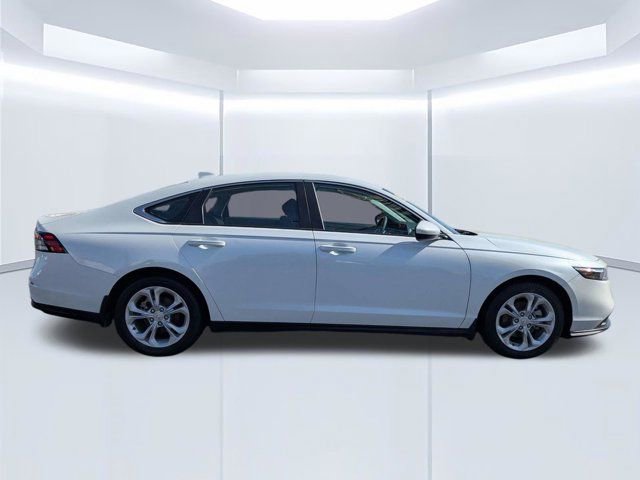 Used 2023 Honda Accord LX image 3