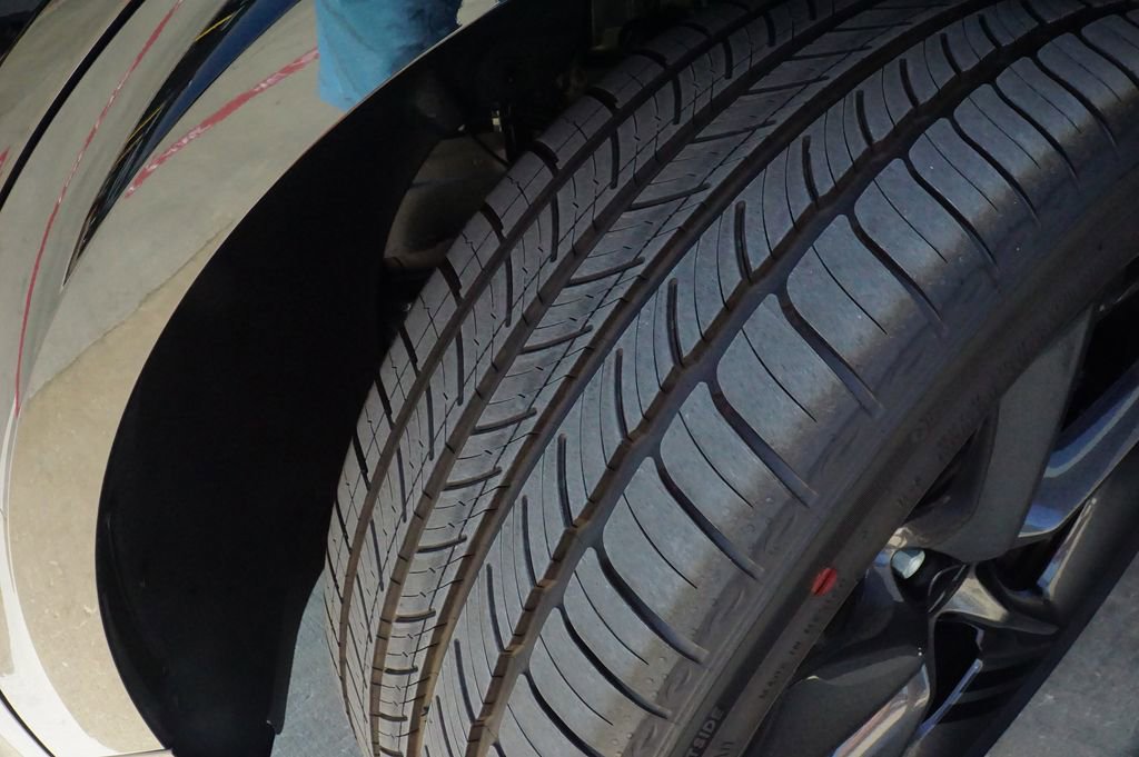 New 2026 Genesis GV70 3.5T Sport Prestige image 6