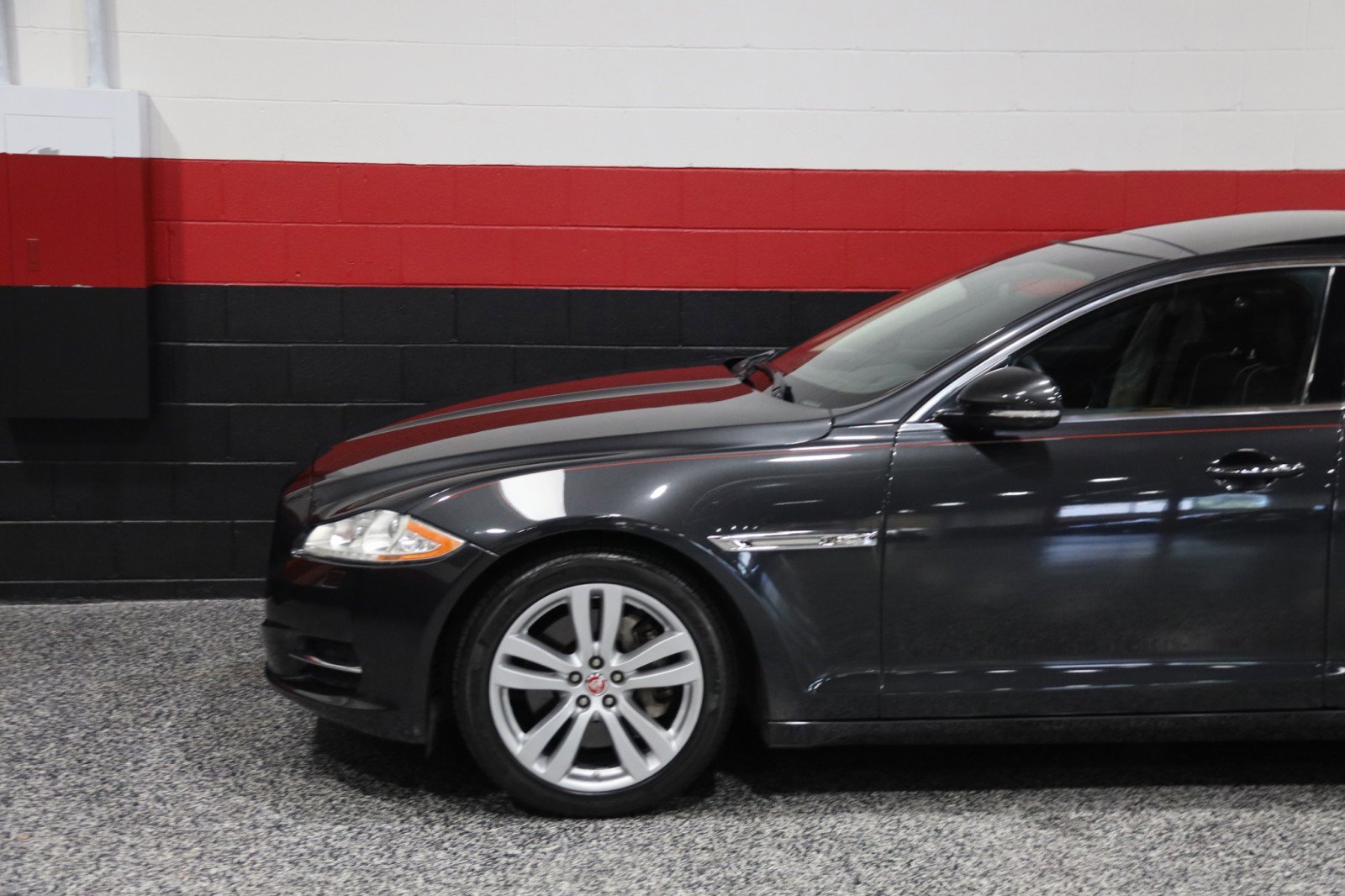 Used 2014 Jaguar XJ L Portfolio image 21