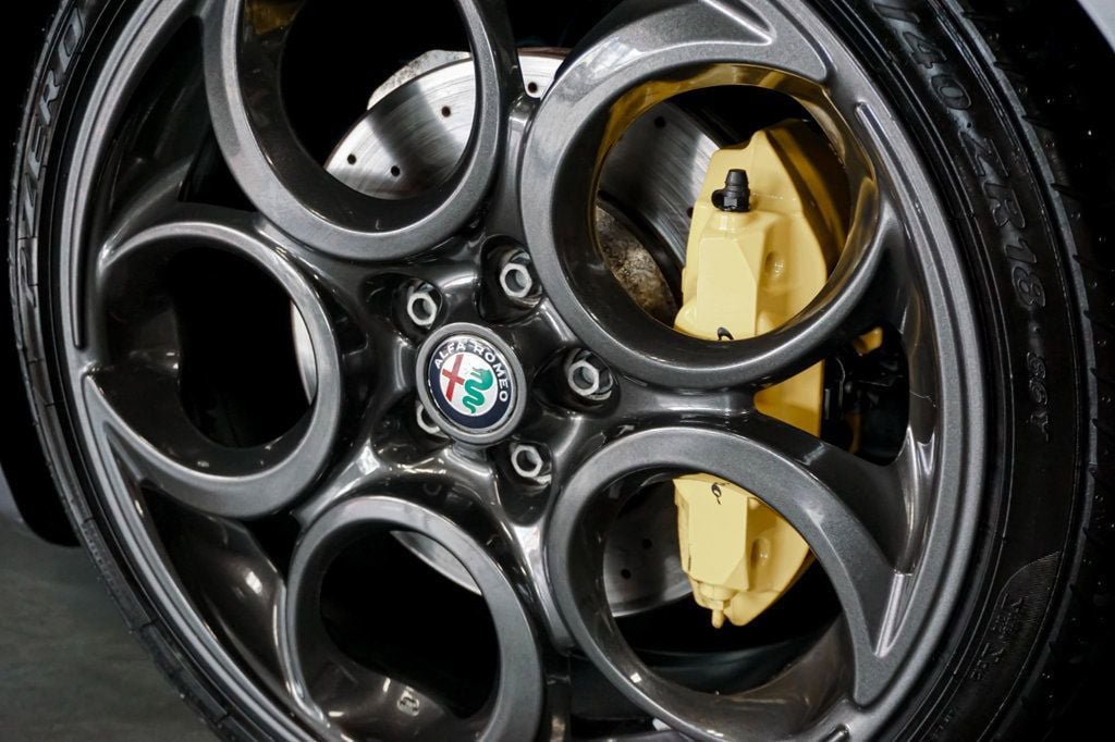Used 2020 Alfa Romeo 4C Spider w/ Bright Package RWD image 43