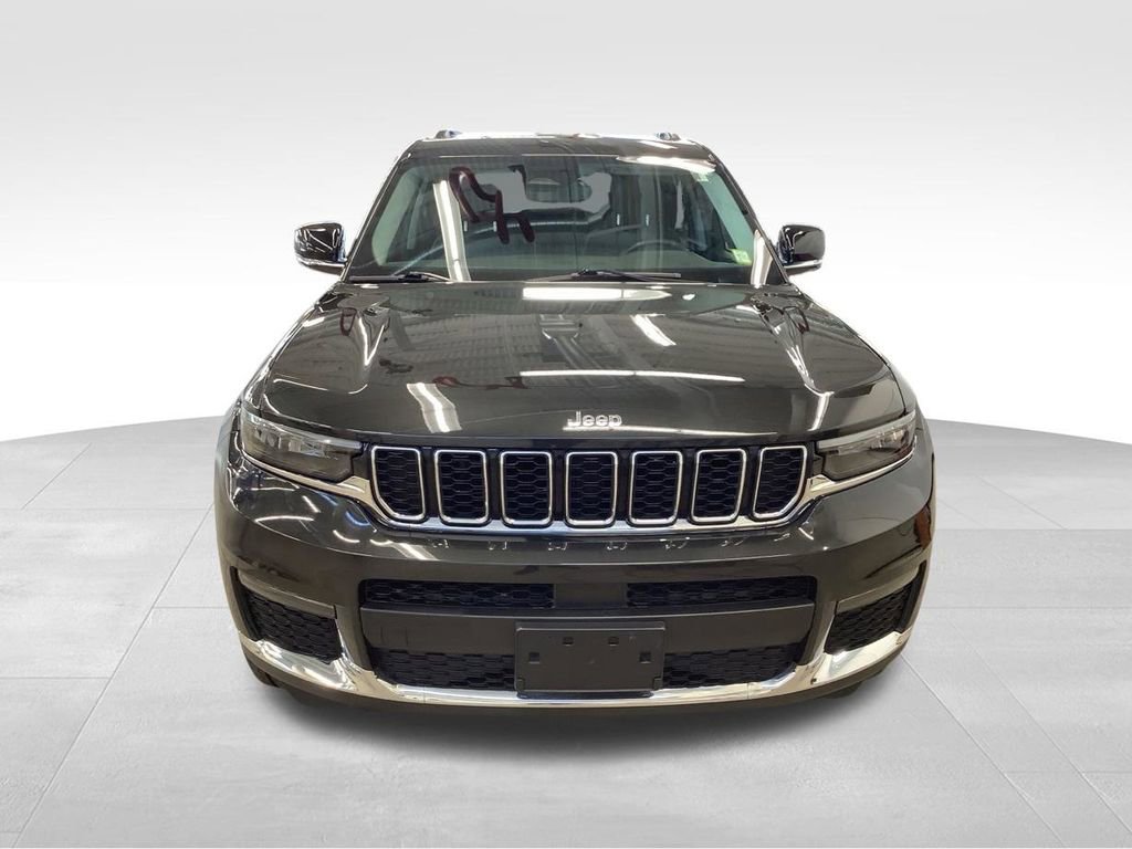 Used 2023 Jeep Grand Cherokee L Limited AWD/4WD image 2