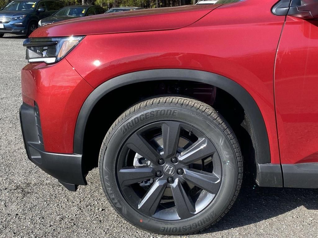 New 2026 Honda Pilot Sport image 18