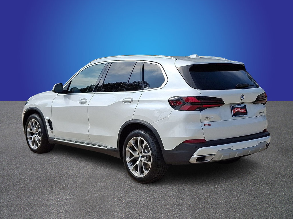 Used 2025 BMW X5 xDrive40i AWD/4WD image 6