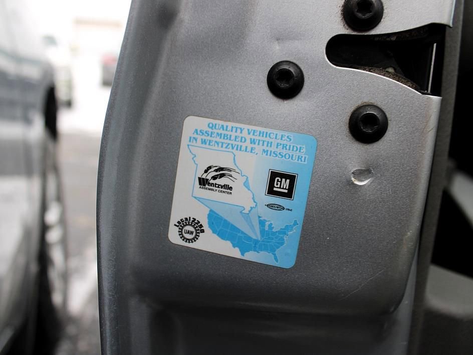 Used 2018 Chevrolet Express 2500 w/ Driver Convenience Package image 29