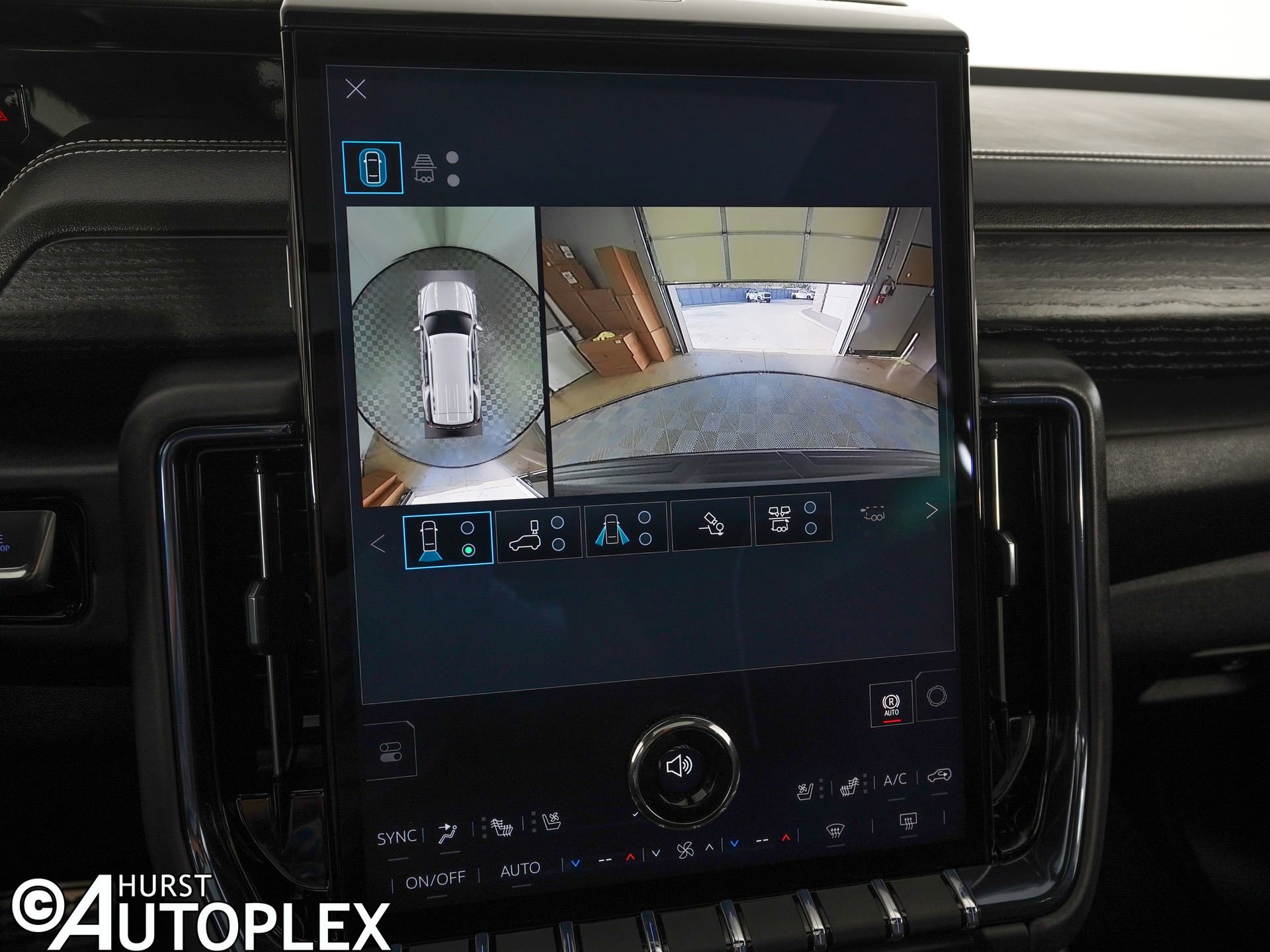 Used 2026 GMC Yukon AT4 Ultimate w/ LPO, Floor Liner Package AWD/4WD image 27