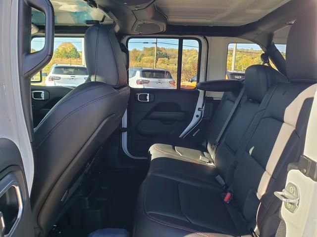 New 2026 Jeep Wrangler Unlimited Rubicon w/ Safety Group image 15