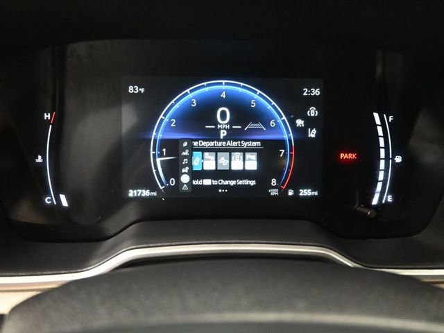 Used 2024 Toyota Corolla Cross XLE w/ Convenience Package image 4