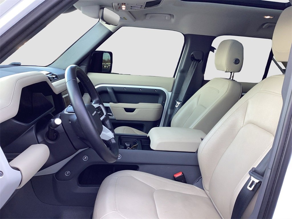 Used 2023 Land Rover Defender 110 S image 9