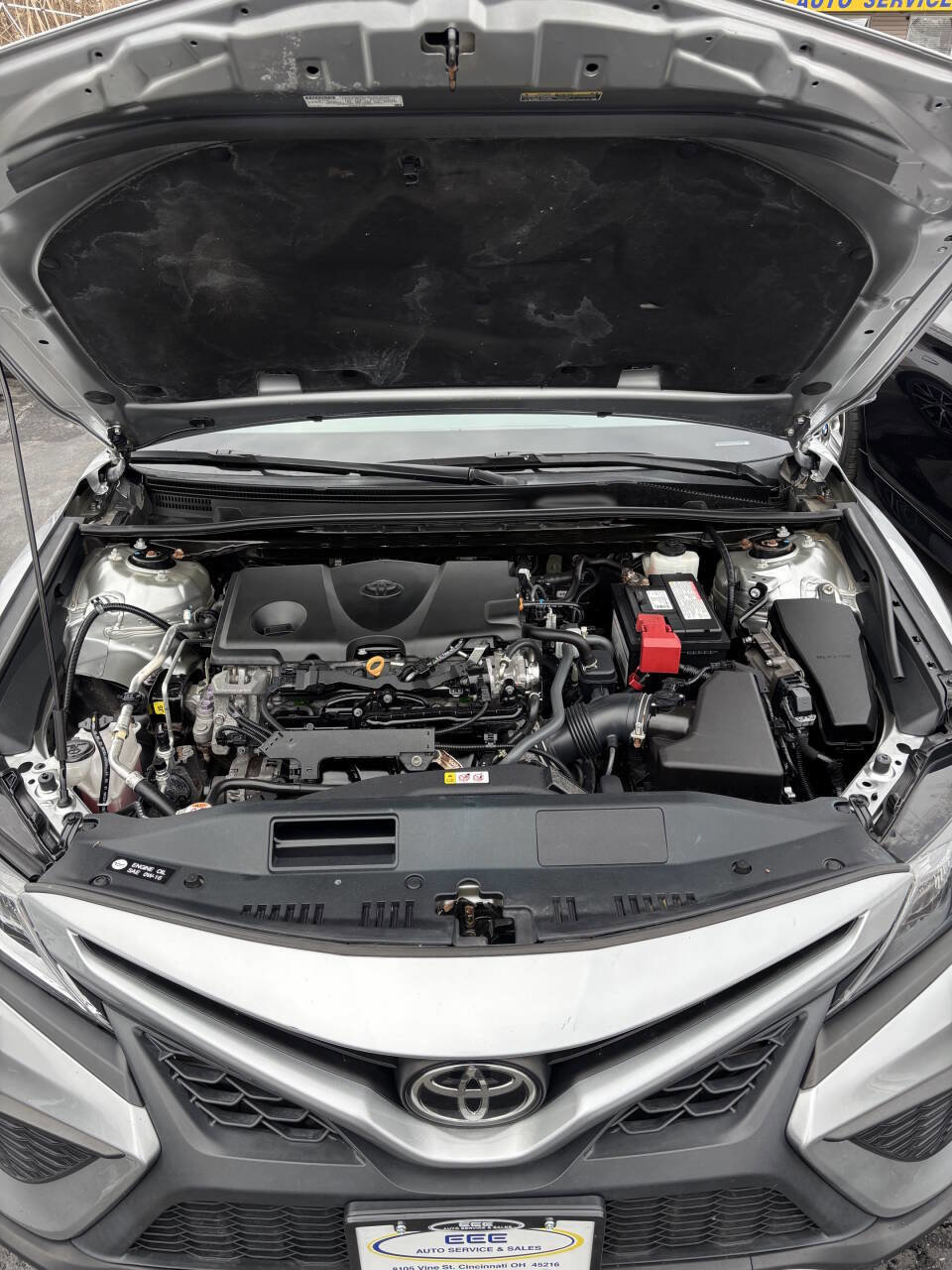 Used 2022 Toyota Camry SE FWD image 27