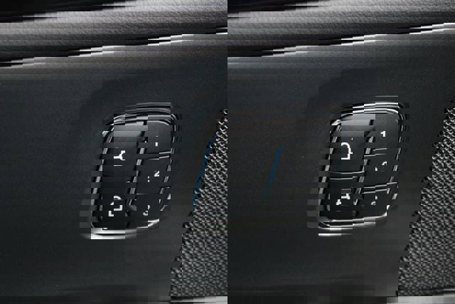 New 2026 Lincoln Nautilus Reserve AWD/4WD image 36