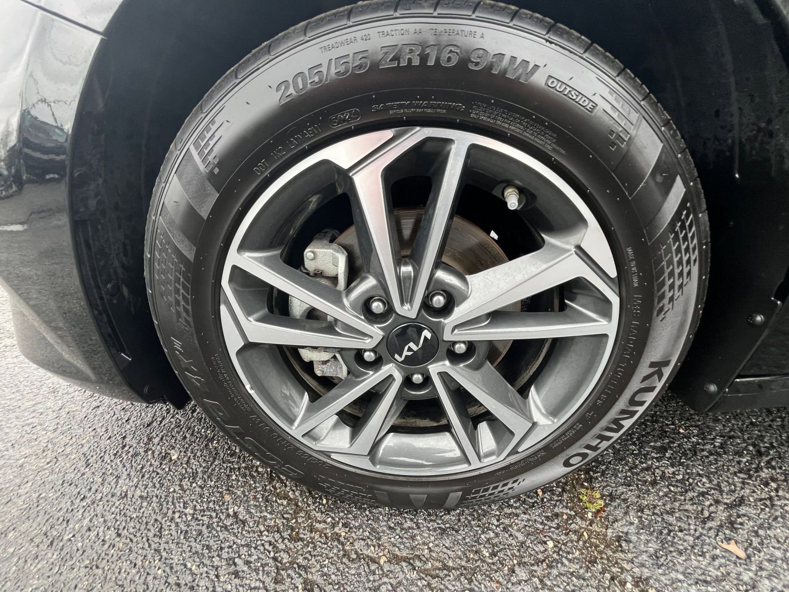 Used 2024 Kia Forte LXS image 28