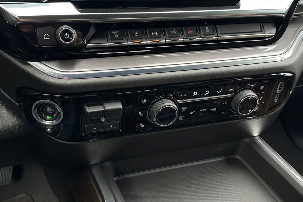 Certified 2024 Chevrolet Silverado 3500 High Country image 24