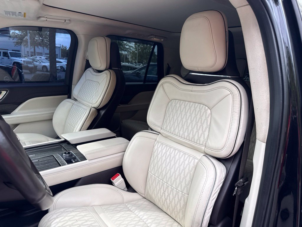 Used 2022 Lincoln Navigator Black Label AWD/4WD image 18