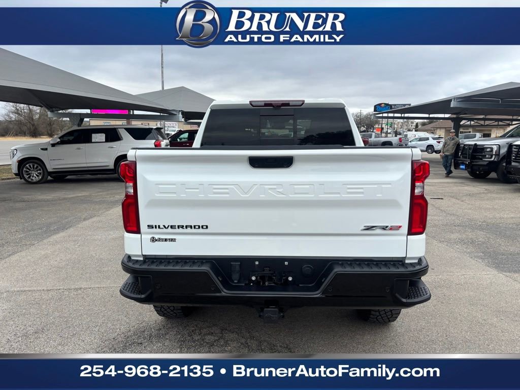 Used 2024 Chevrolet Silverado 1500 ZR2 w/ Technology Package image 6