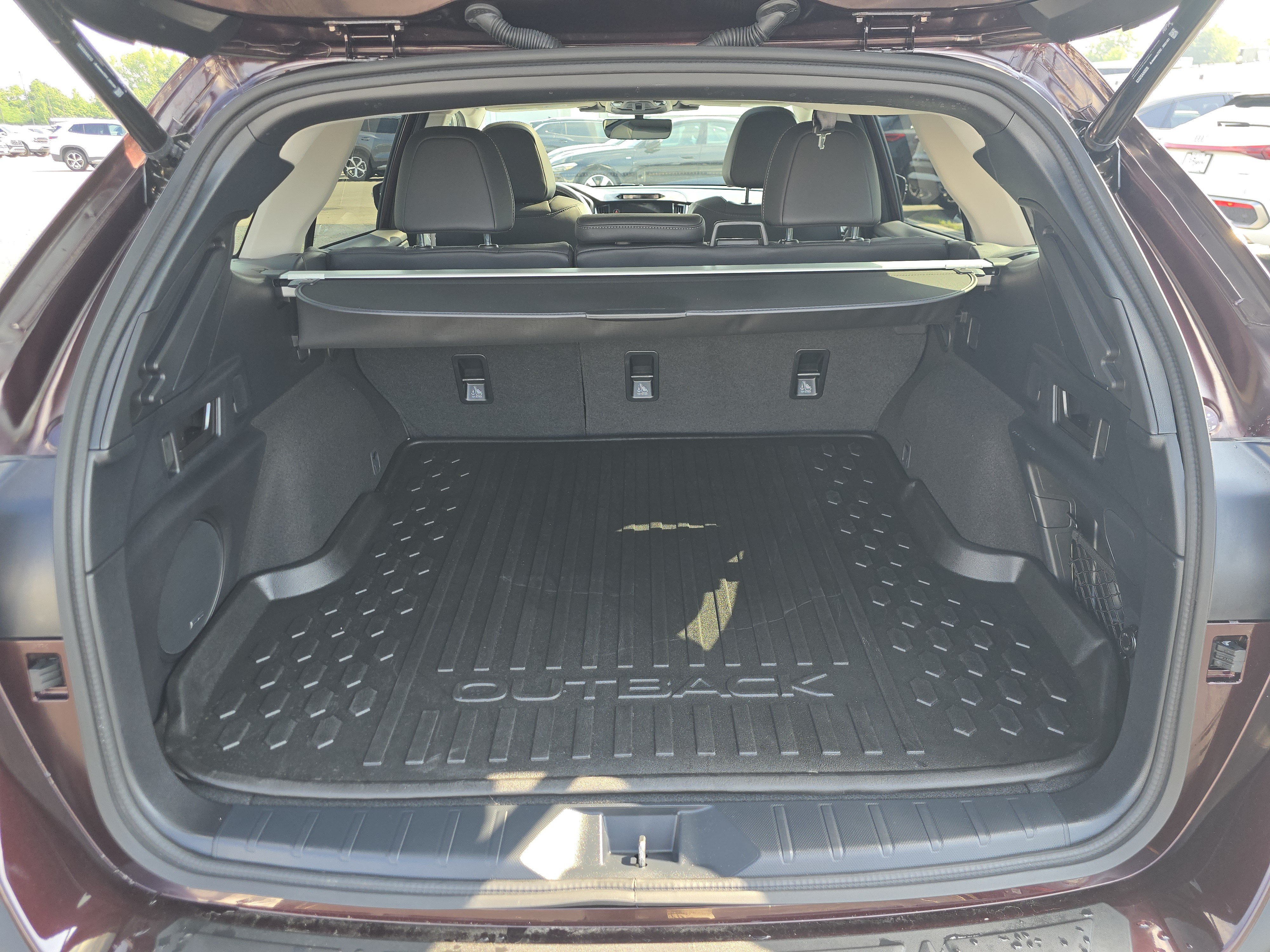 Certified 2025 Subaru Outback Limited AWD/4WD image 18
