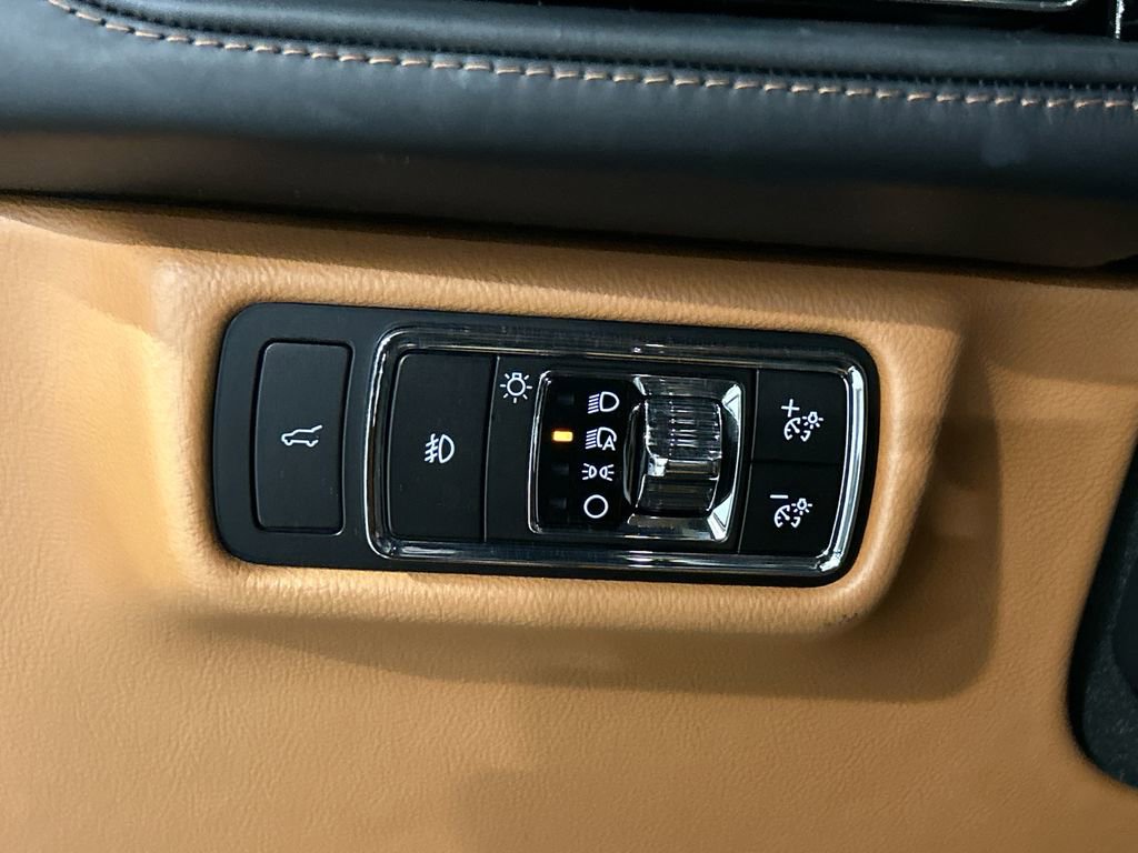 Used 2023 Lincoln Aviator Black Label w/ Dynamic Handling Package AWD/4WD image 20