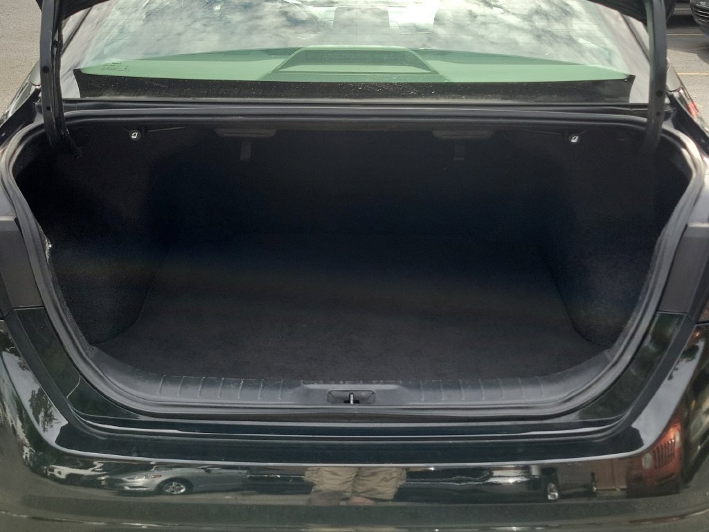 Used 2025 Nissan Altima 2.5 SV FWD image 12