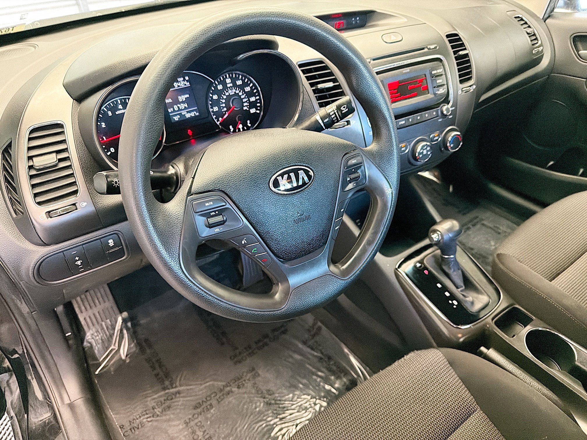 Used 2017 Kia Forte LX image 7