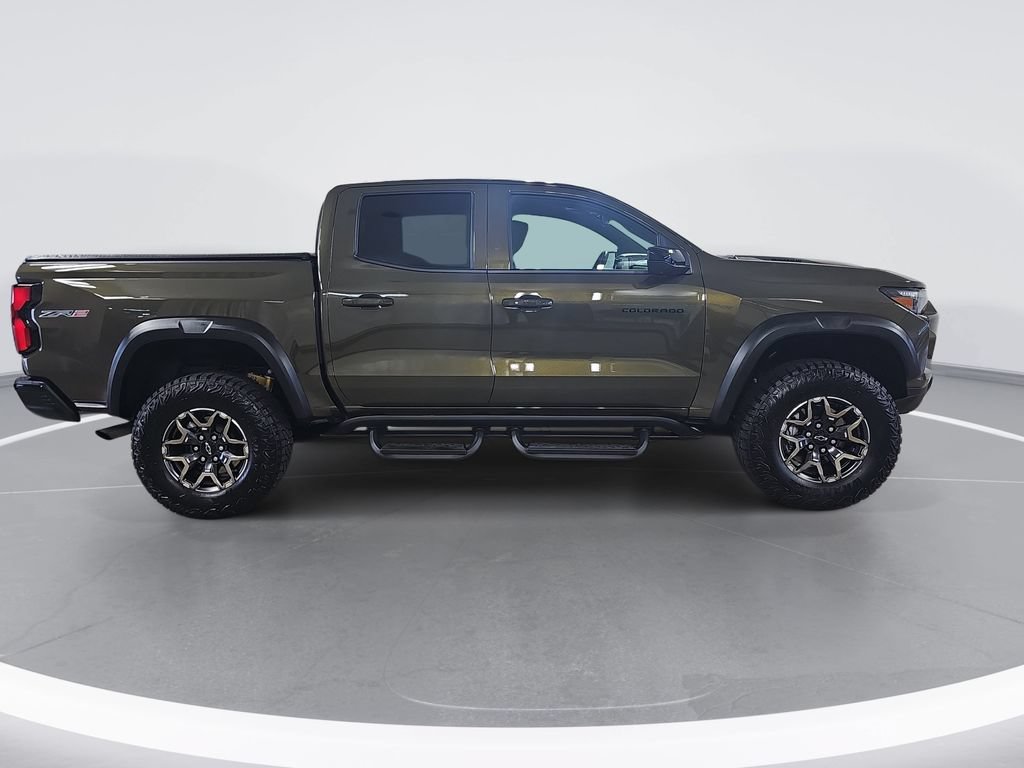 Certified 2025 Chevrolet Colorado ZR2 w/ Technology Package AWD/4WD image 2