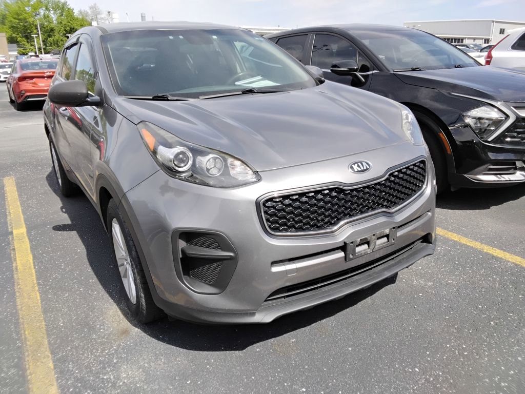 Used 2018 Kia Sportage LX FWD image 3