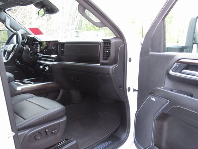 Used 2025 GMC Sierra 2500 SLT w/ SLT Premium Package AWD/4WD image 23
