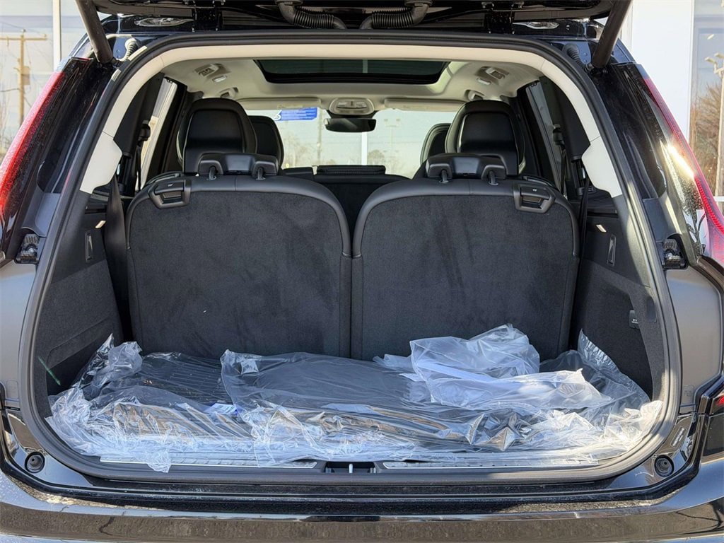 New 2026 Volvo XC90 B6 Ultra w/ Protection Package AWD/4WD image 13