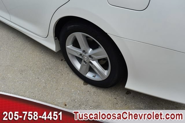 Used 2014 Toyota Camry SE FWD image 14